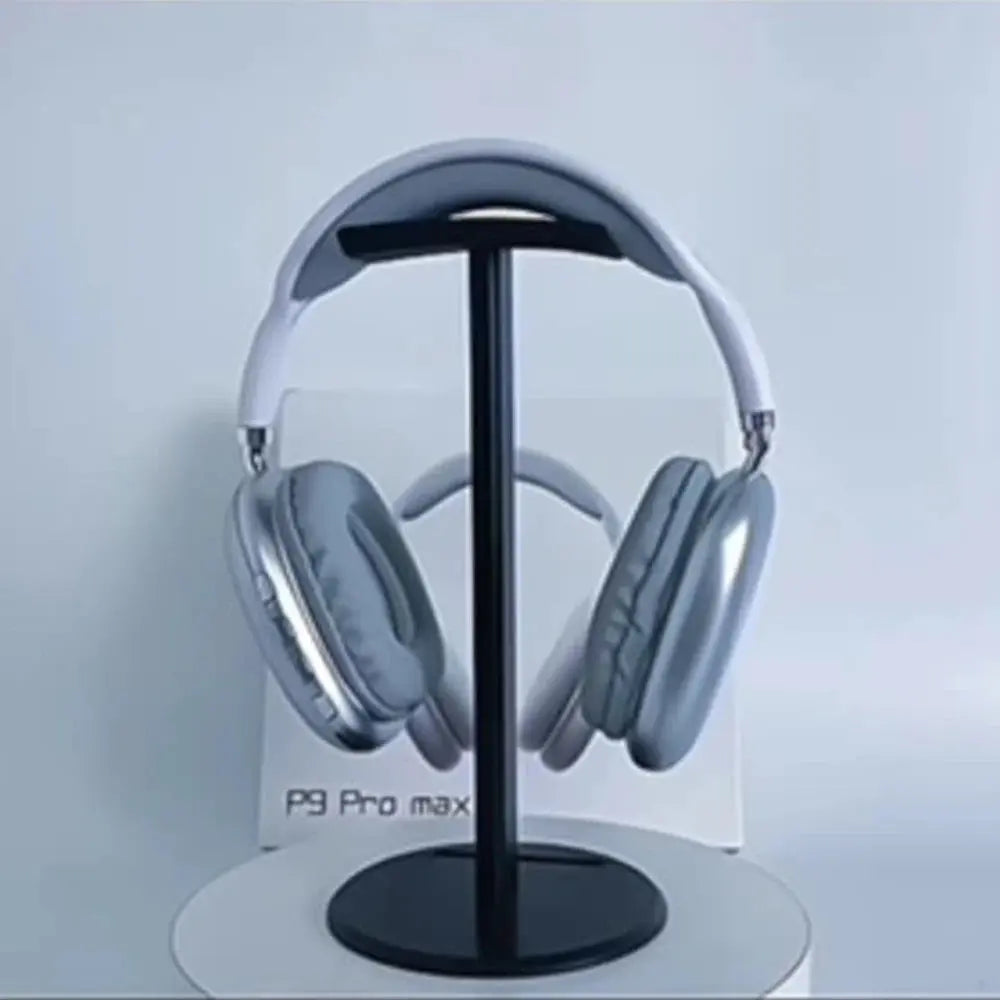 P9 Wireless Gaming Headphones – Noise Cancelling with Mic